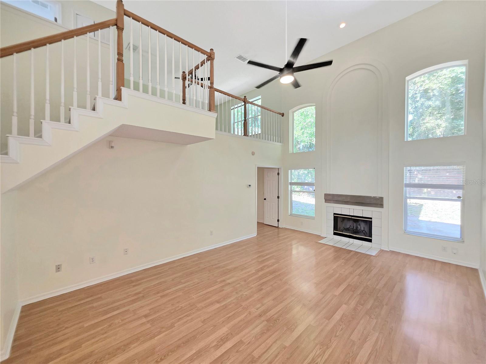 617 RANDON TER — photo 11