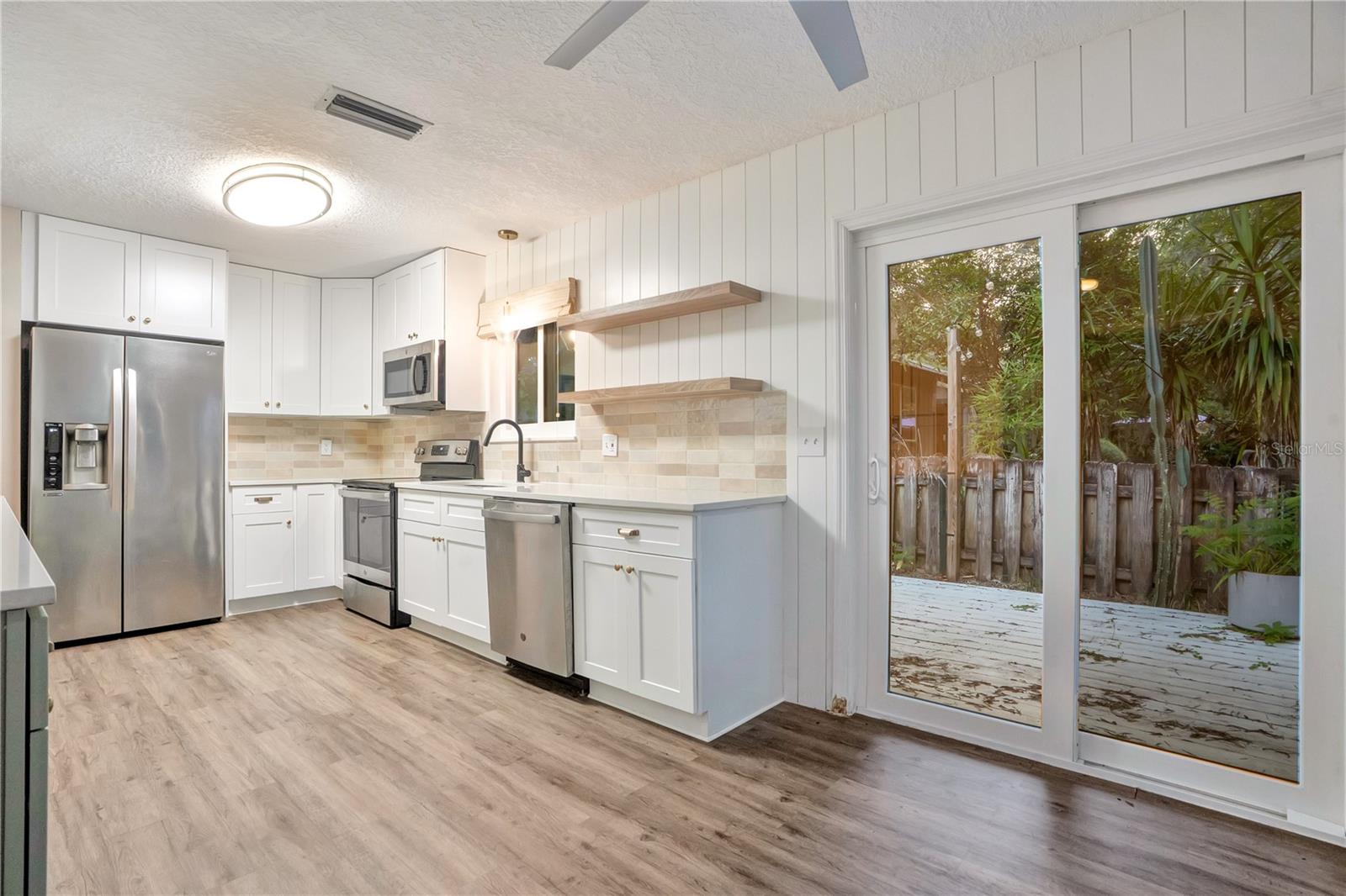 16 RAINTREE CT — photo 12