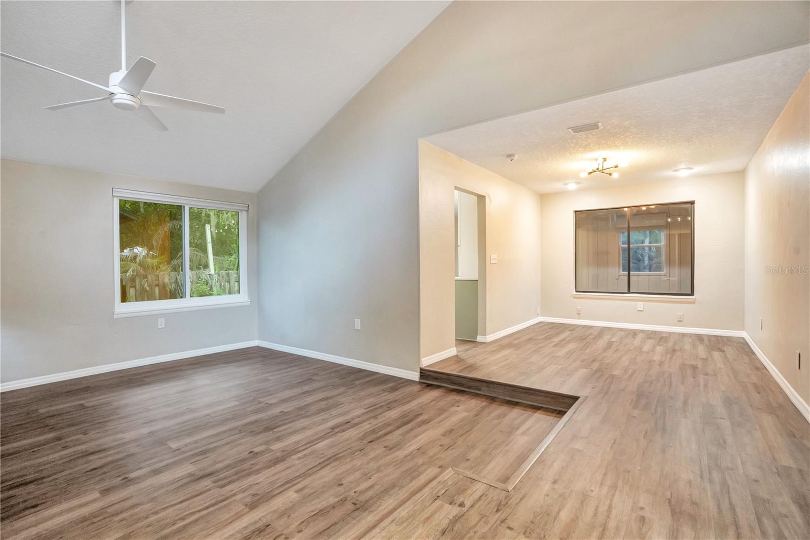 16 RAINTREE CT — photo 7
