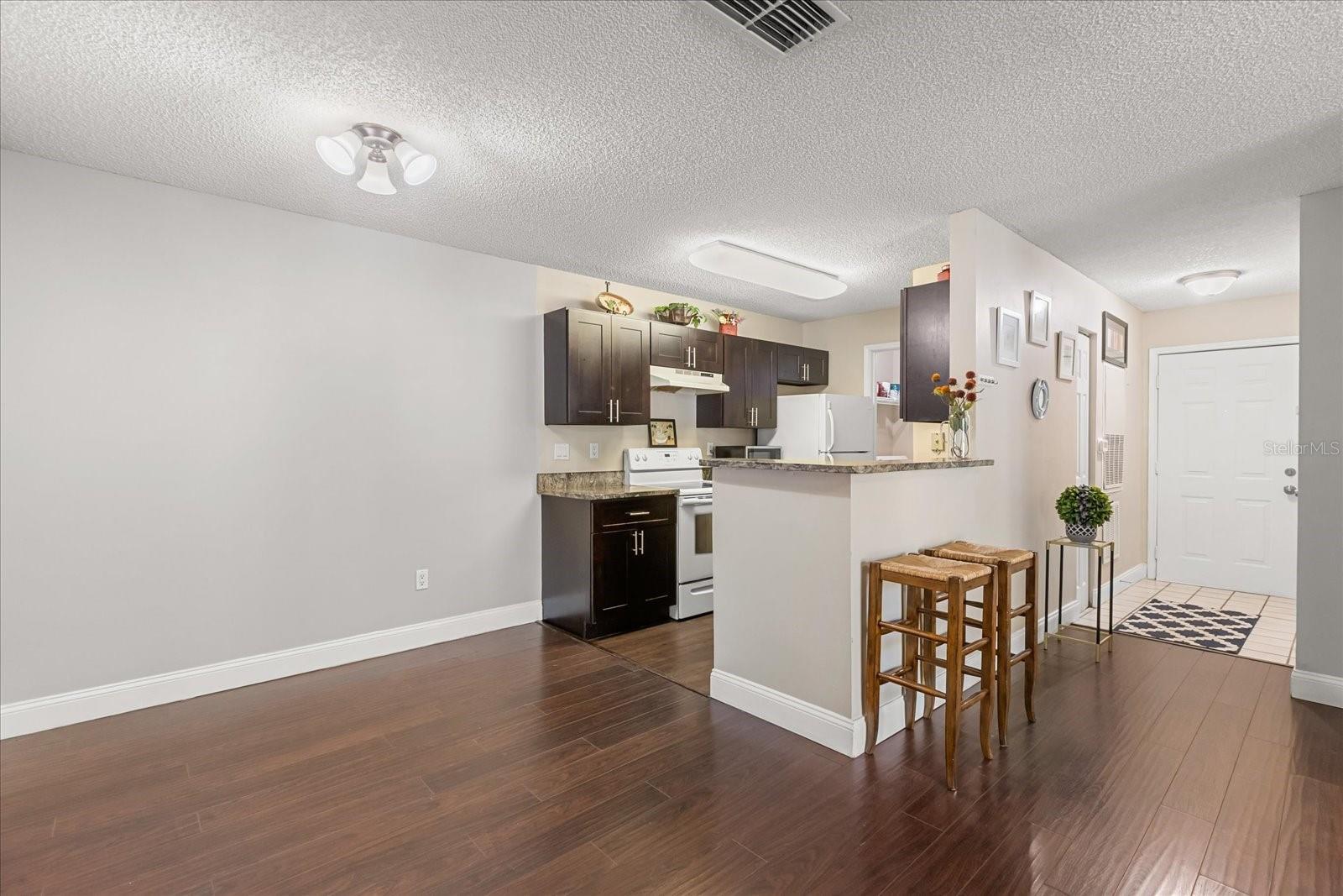 2501 GRASSY POINT DR #103 — photo 9