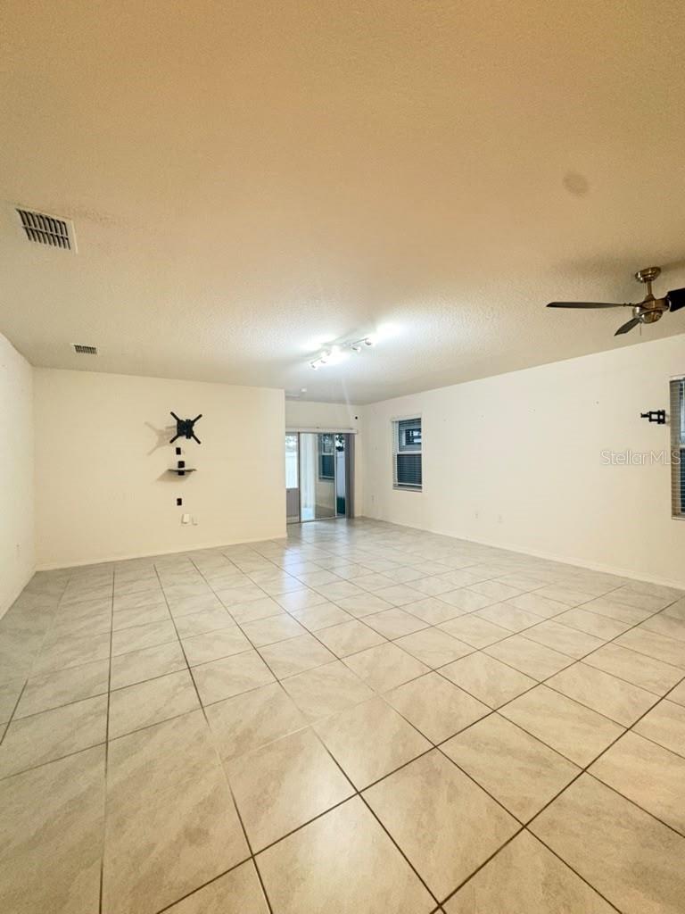 329 WINGED ELM DR — photo 8