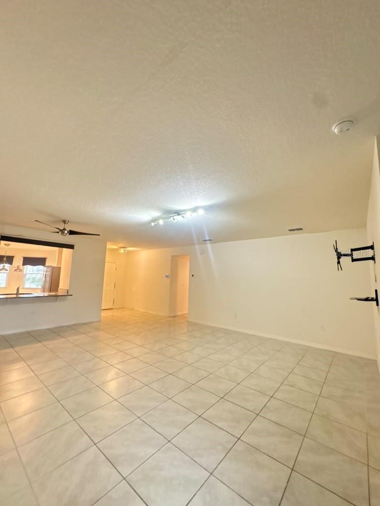329 WINGED ELM DR — photo 9