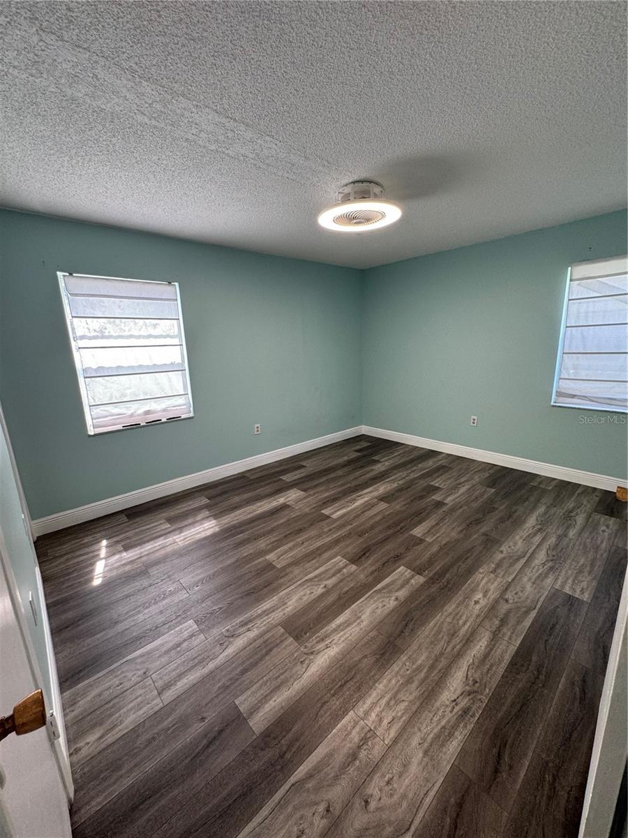 700 E AIRPORT BLVD #G4 — photo 2