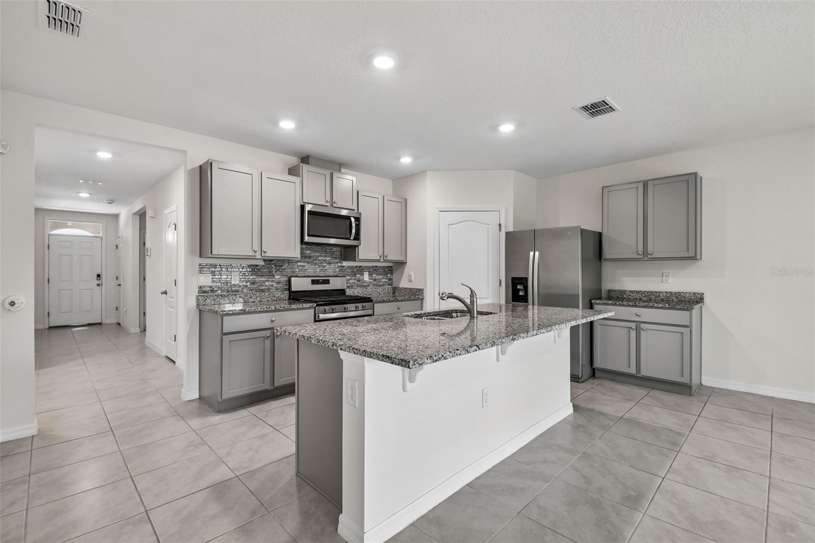 727 LAZIO CIR — photo 10