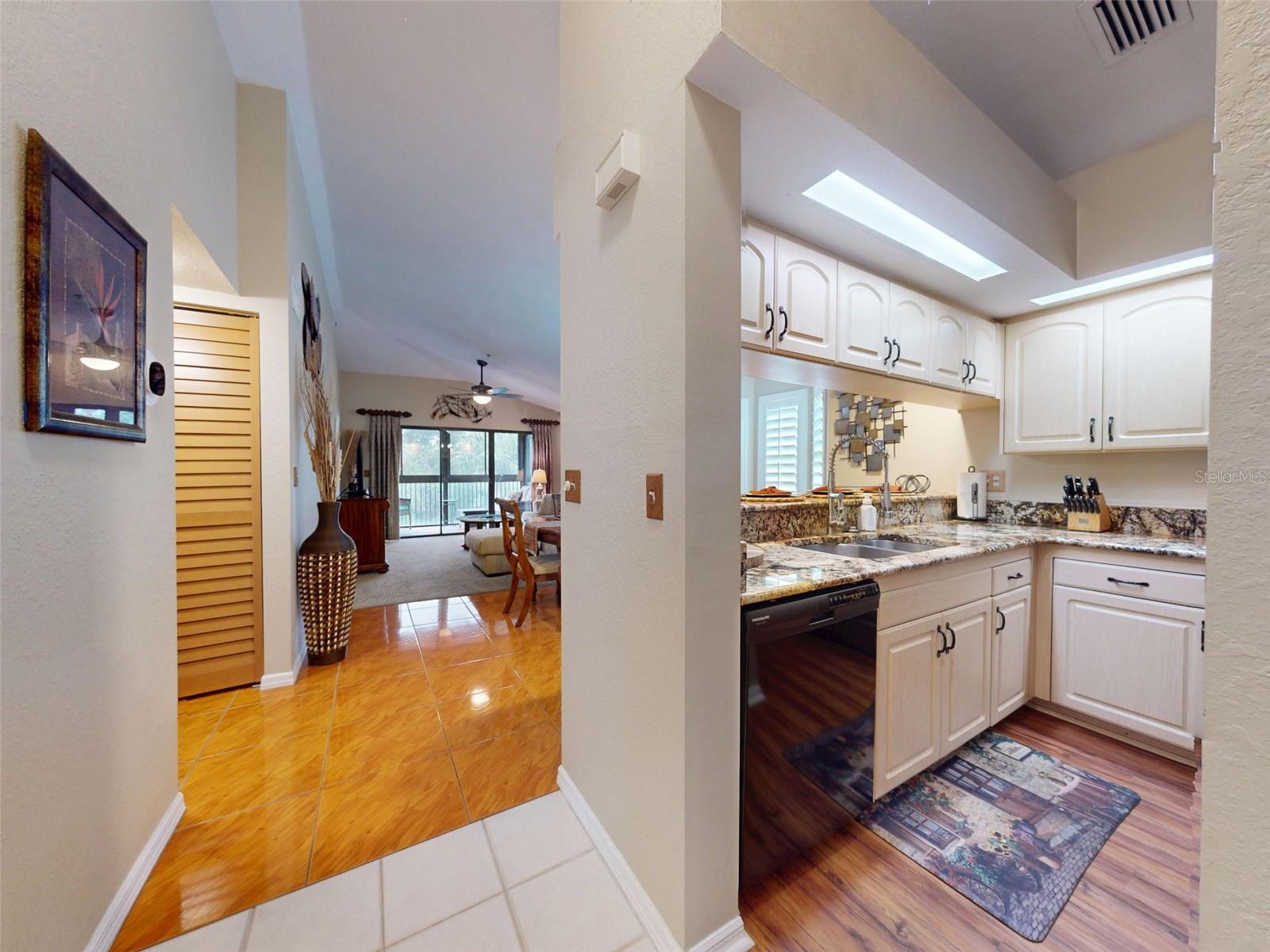 402 BOUCHELLE DR #206 — photo 6
