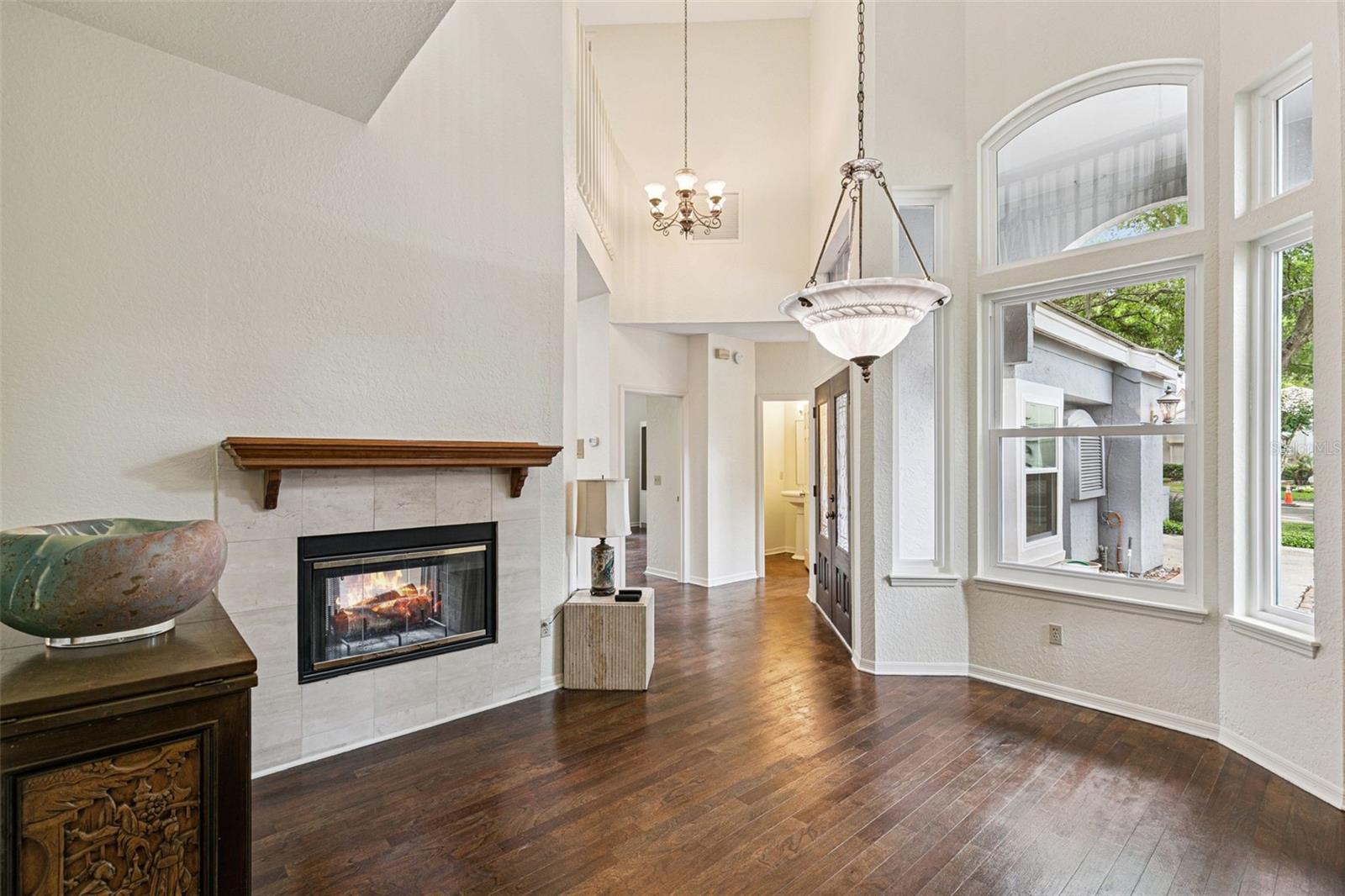 501 DEVON PL — photo 9