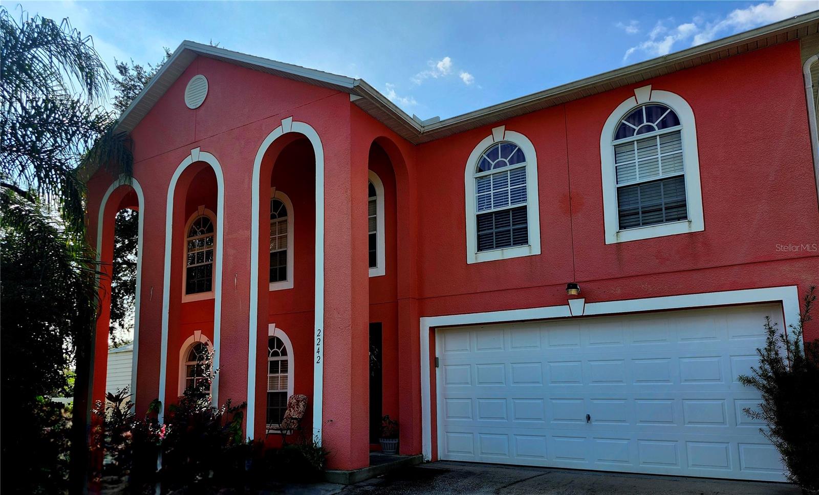 2242 WOOD CT