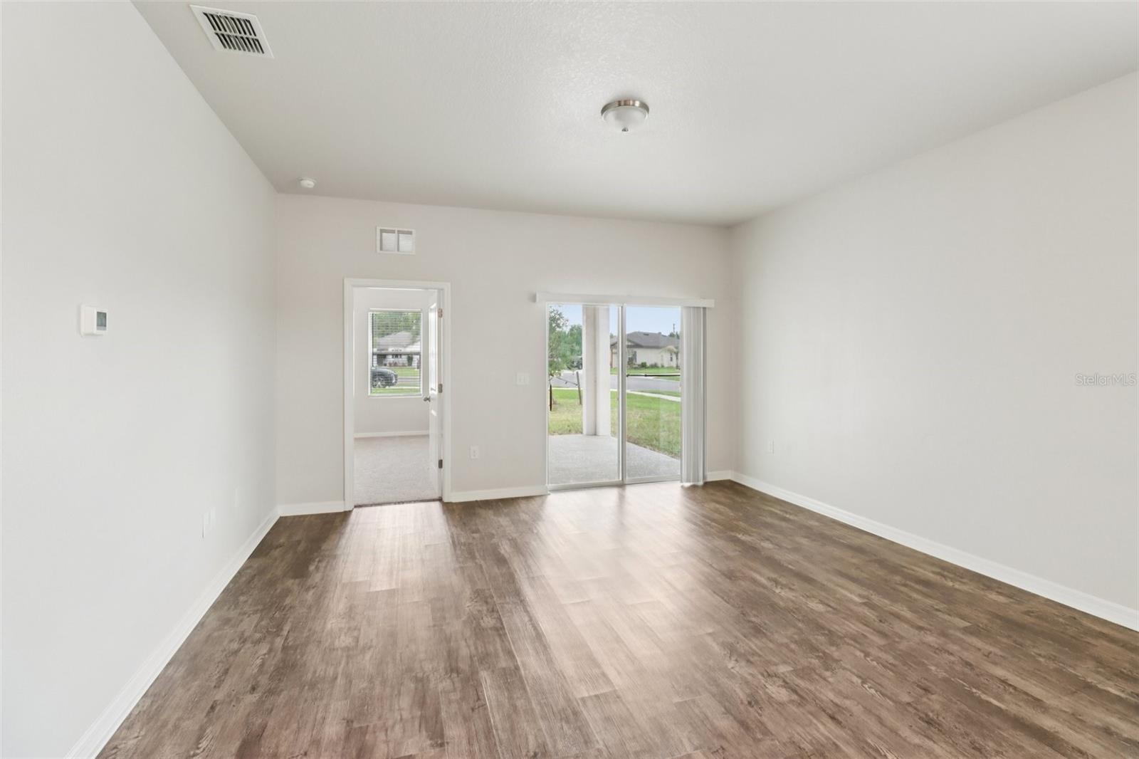 3098 NEVERLAND DR — photo 7