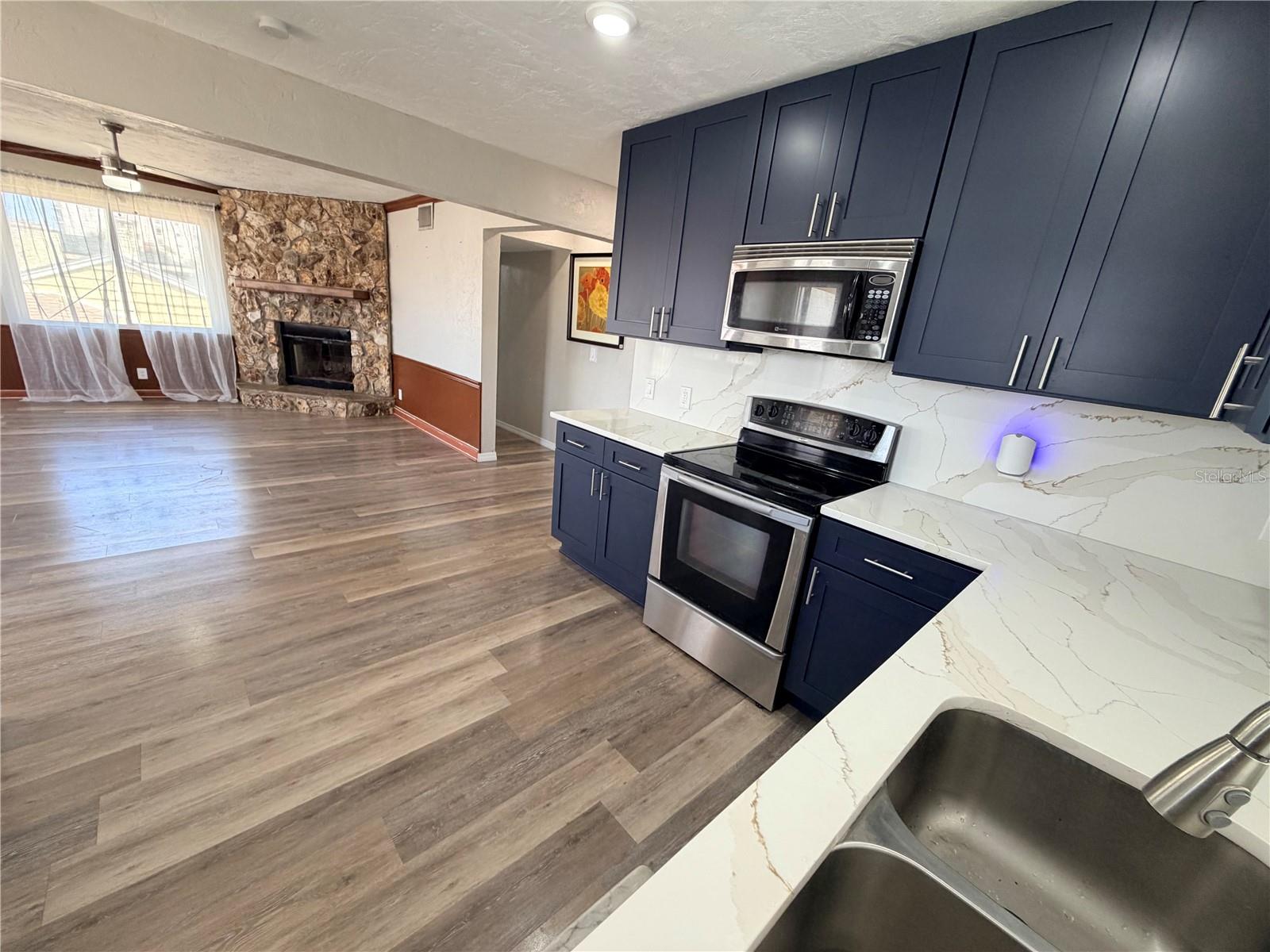 538 REVILO BLVD