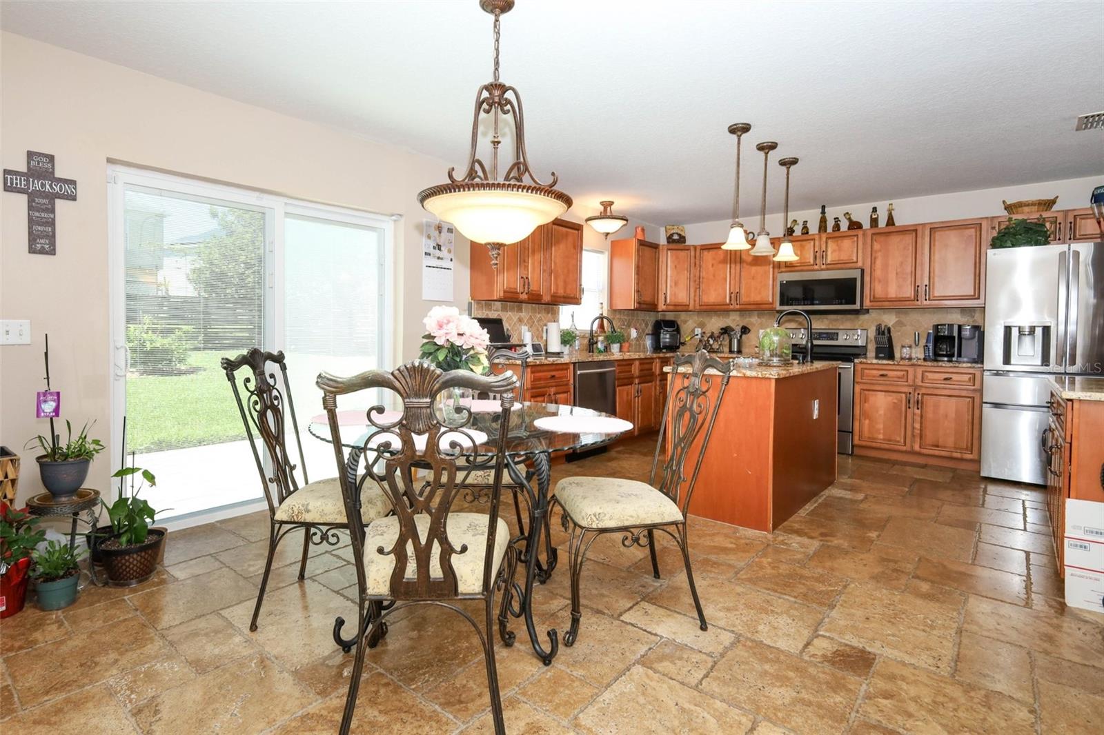 210 PINEFIELD DR — photo 8