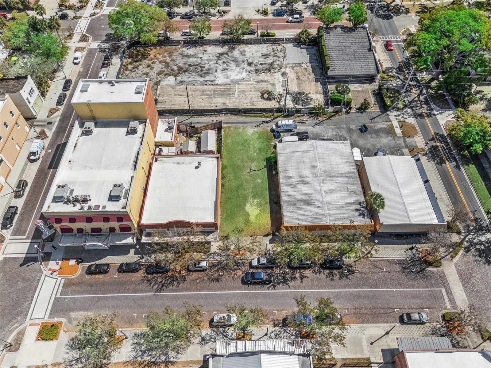 215 MAGNOLIA AVE — photo 4