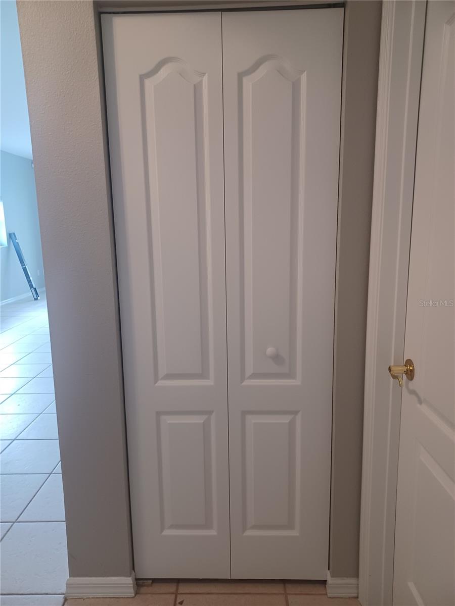 2250 CANDLEWOOD LN E — photo 12
