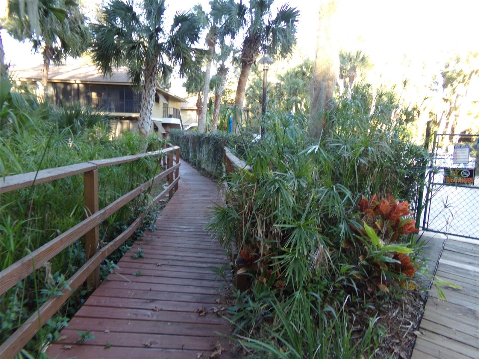 110 CYPRESS WOODS CT #5C — photo 7
