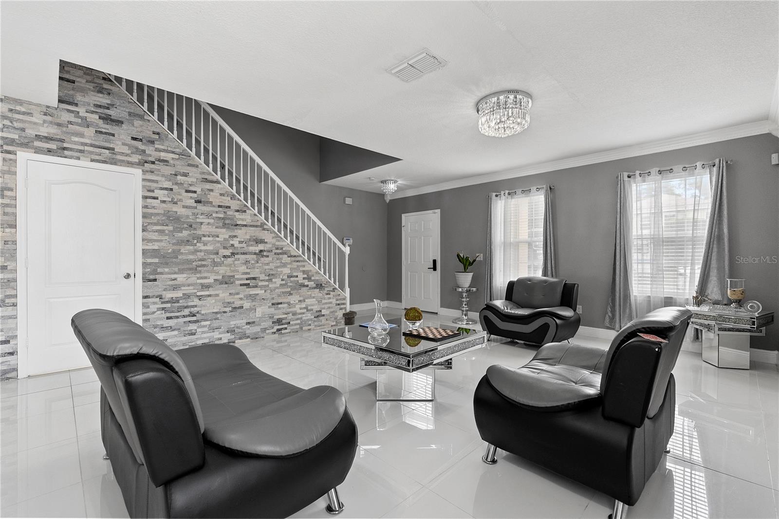 963 SPRINGS LANDING DR — photo 3