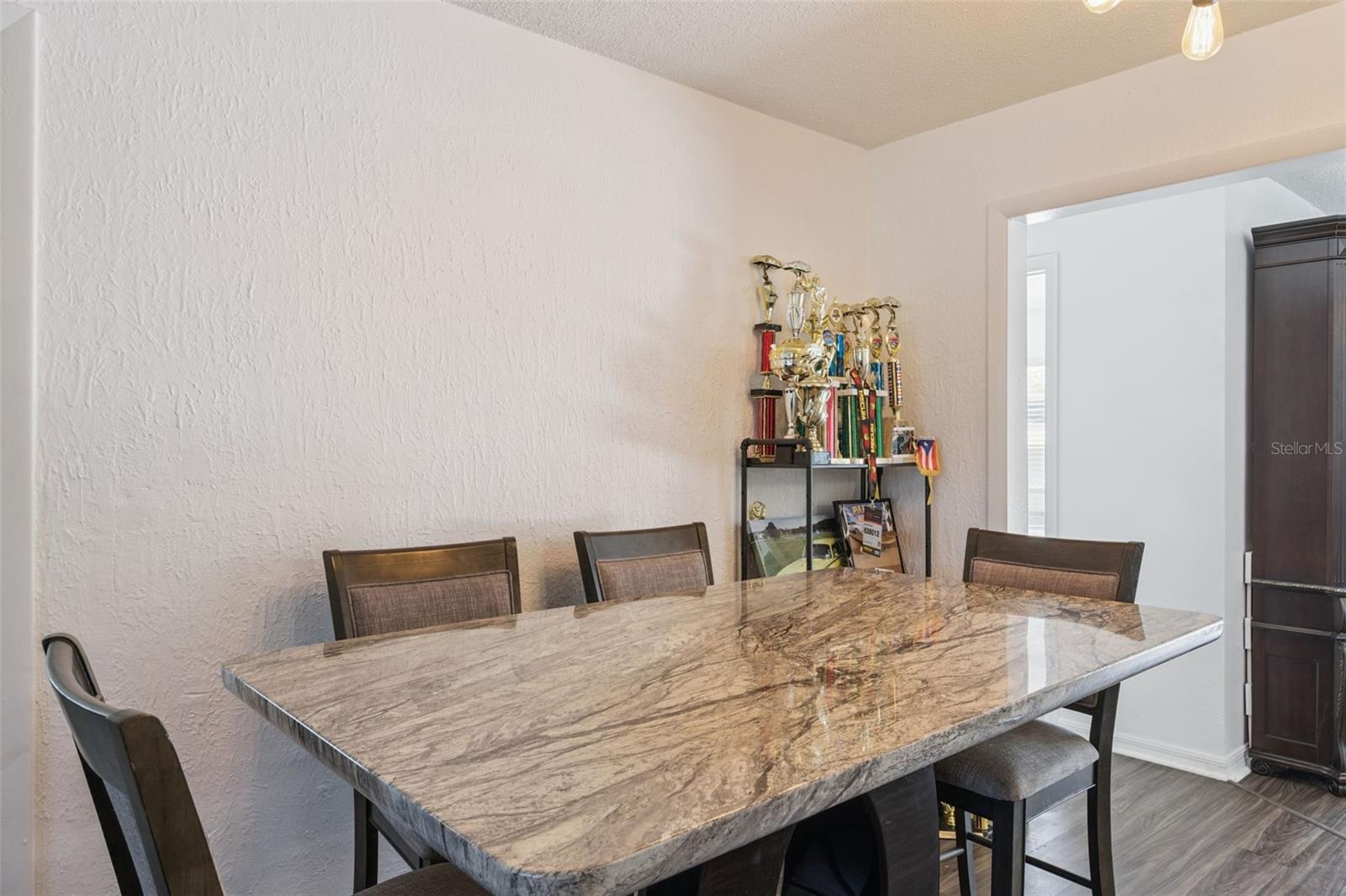 1297 TIVOLI DR — photo 5