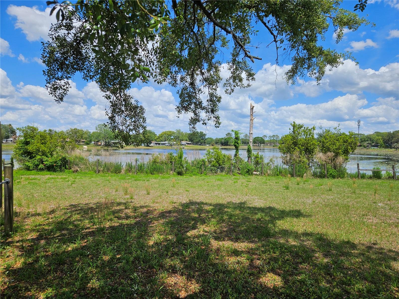 1952 ENGLISH DR — photo 8