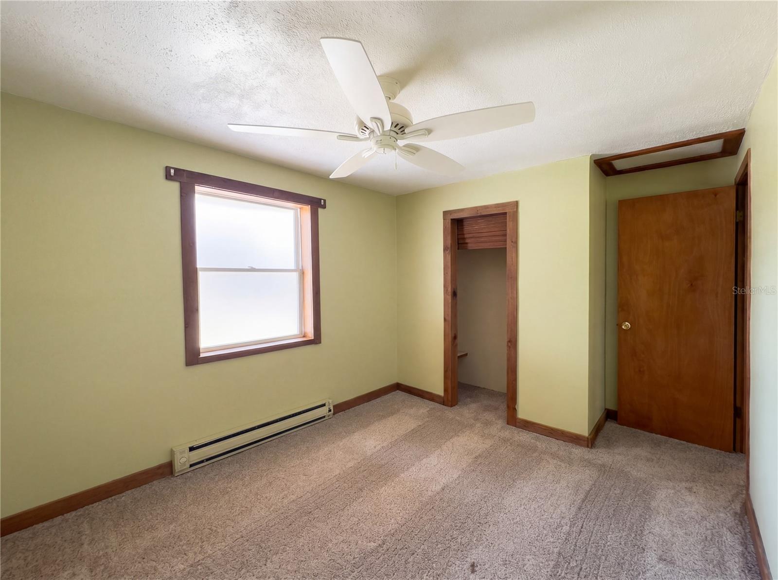 1385 BENDER AVE — photo 8