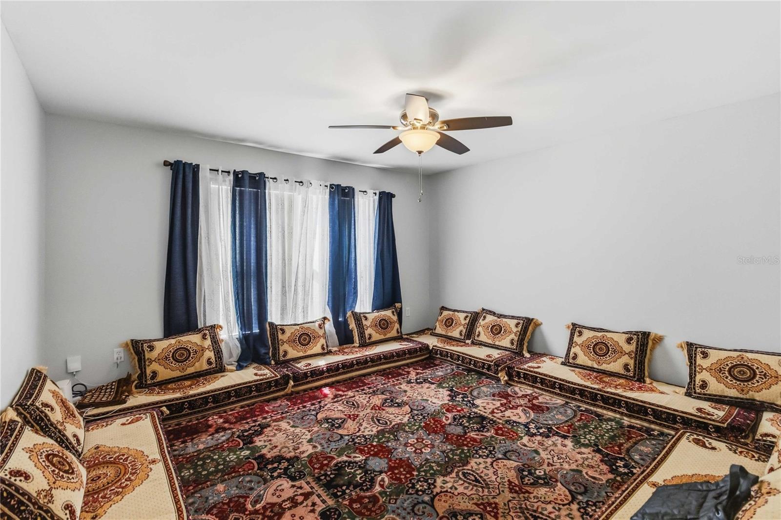 122 CARMEL BAY DR — photo 11