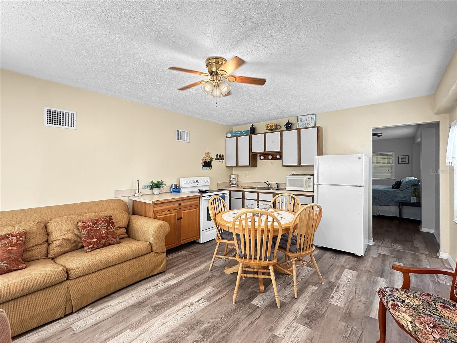 824 GARFISH AVE — photo 11
