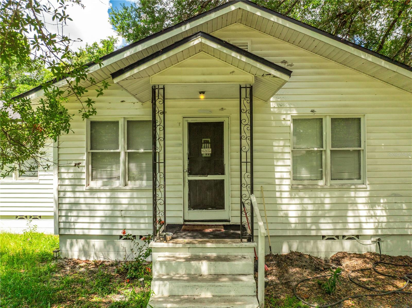2536 MAGNOLIA AVE — photo 2