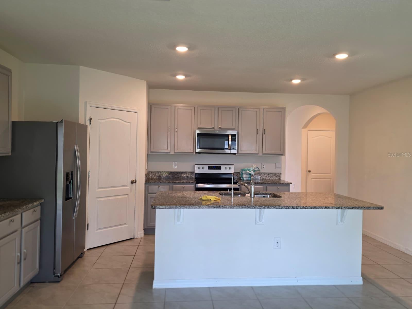 3285 EASTGROVE TER — photo 7
