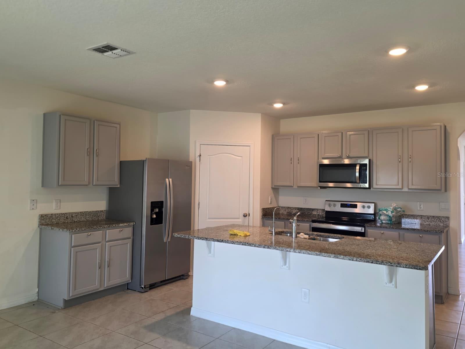 3285 EASTGROVE TER — photo 8