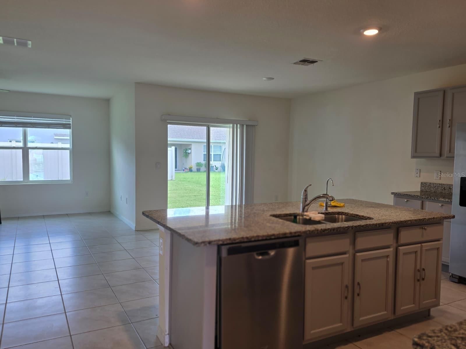 3285 EASTGROVE TER — photo 9