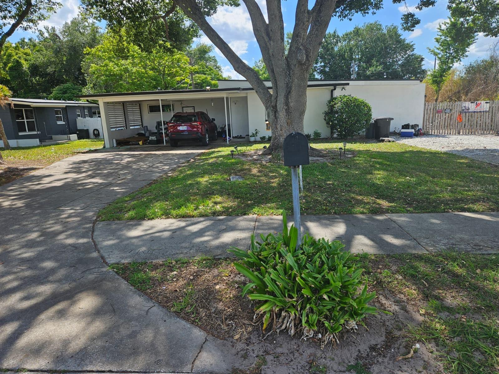 2800 S FRENCH AVE — photo 3