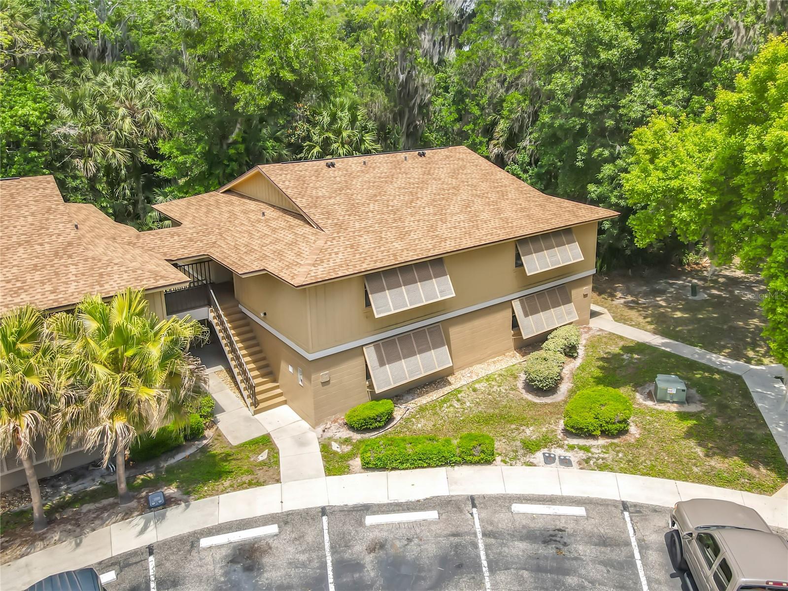 110 CYPRESS WOODS CT #7D — photo 3