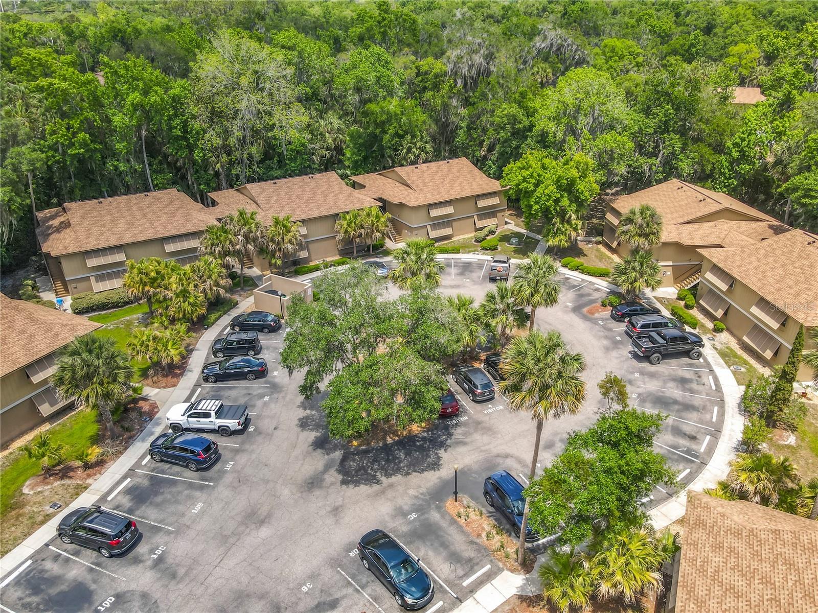 110 CYPRESS WOODS CT #7D — photo 4