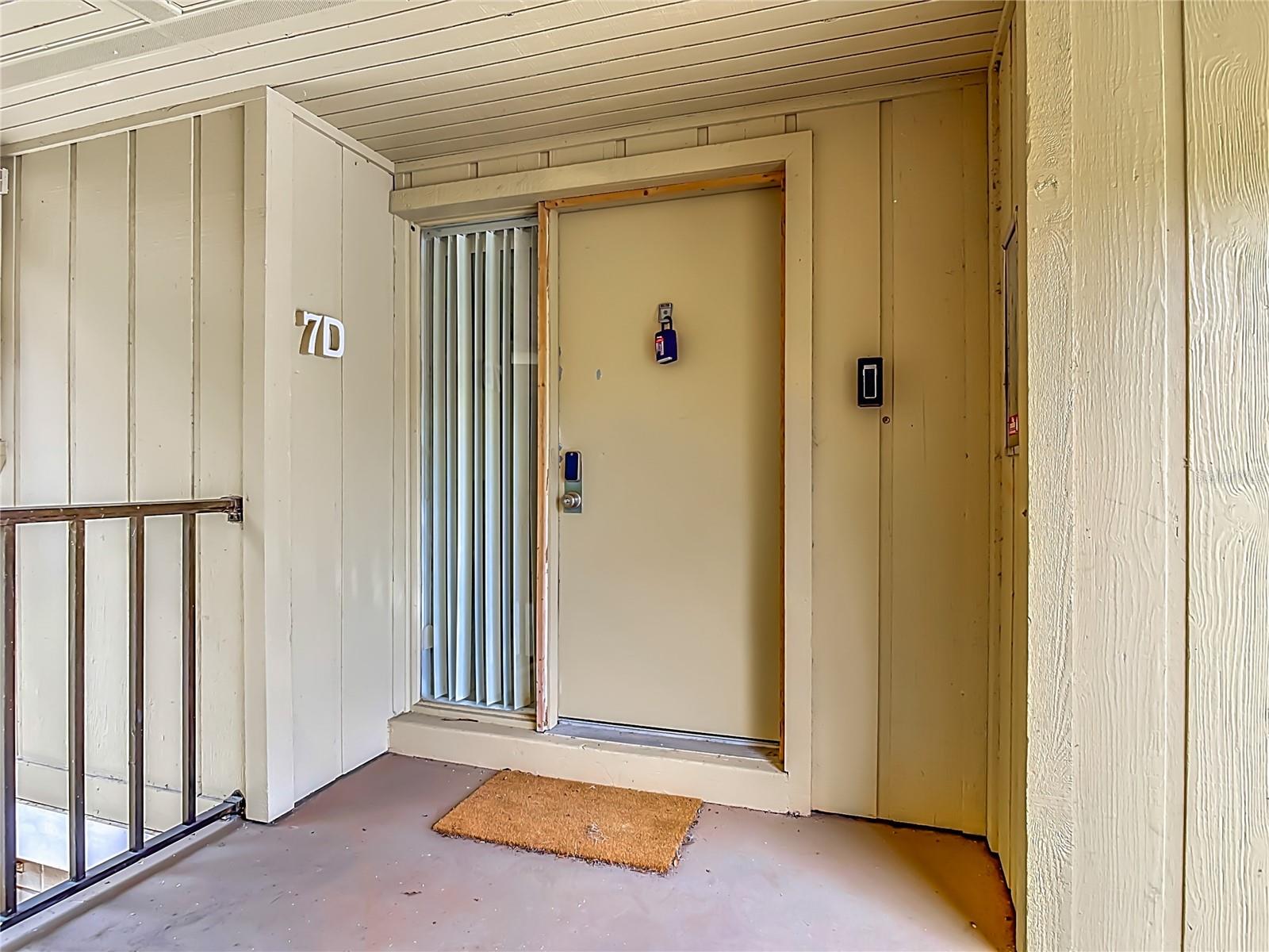 110 CYPRESS WOODS CT #7D — photo 6