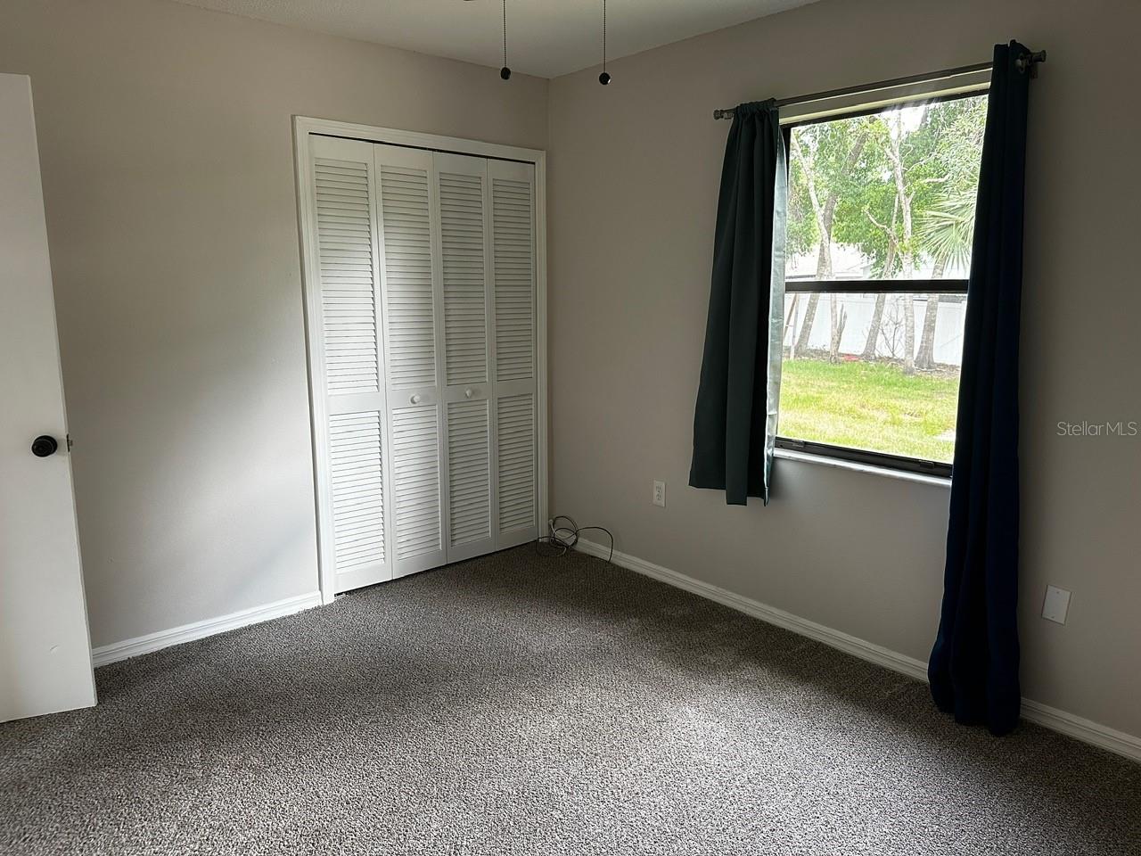 409 ELKIN AVE — photo 12