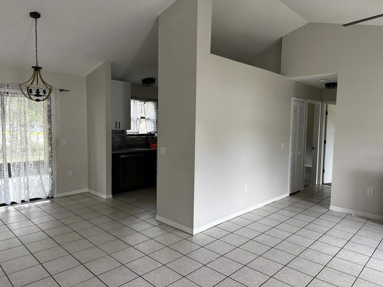 409 ELKIN AVE — photo 5