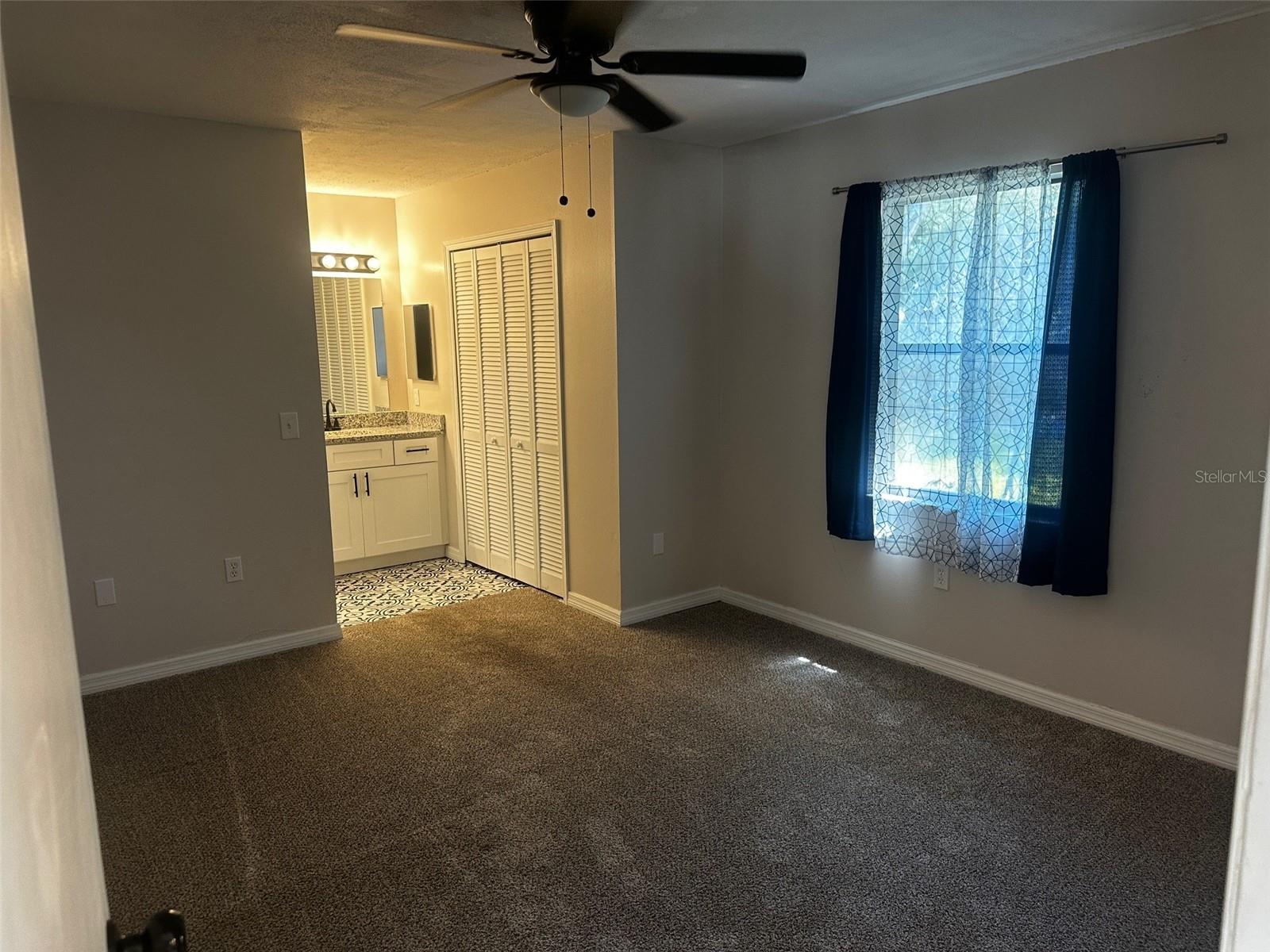 409 ELKIN AVE — photo 9
