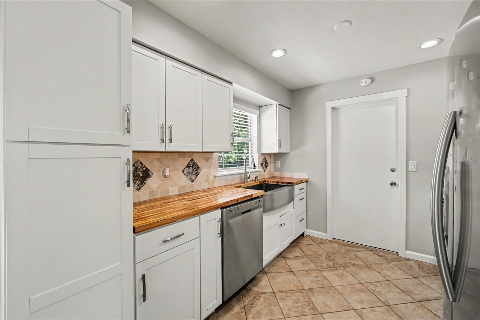 756 SHAFTON AVE — photo 5