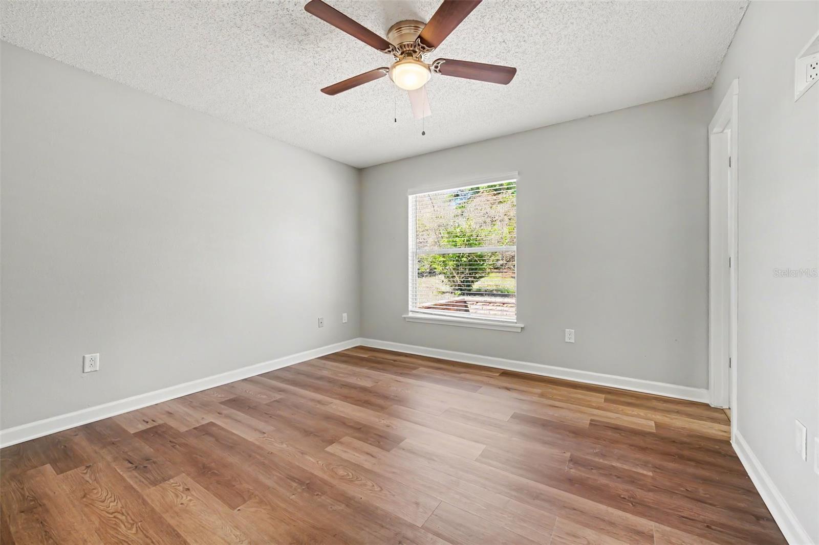 756 SHAFTON AVE — photo 7