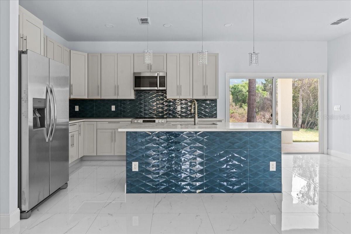 2875 E SLATER DR — photo 6