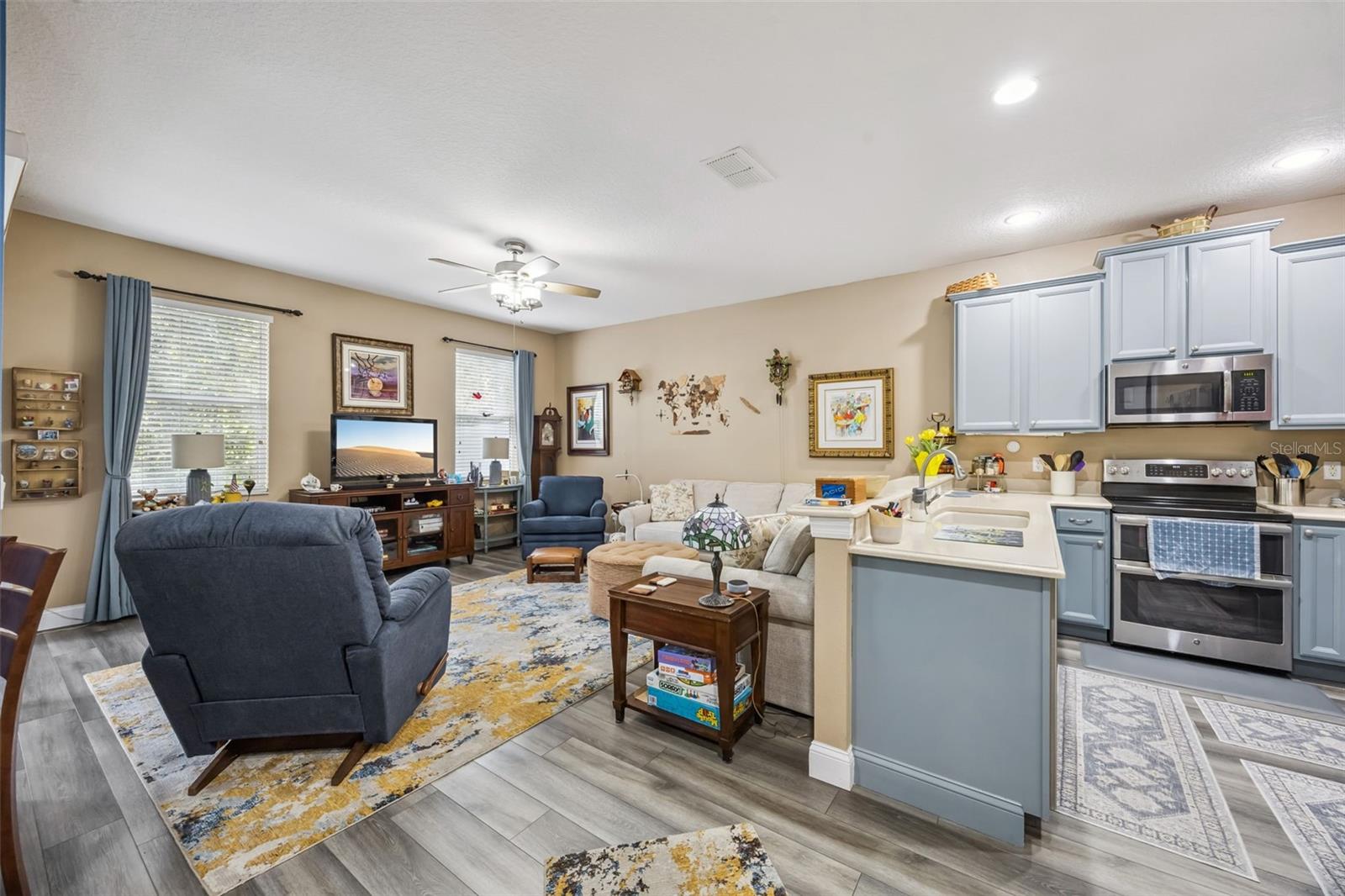 1422 TRAVERTINE TER — photo 8