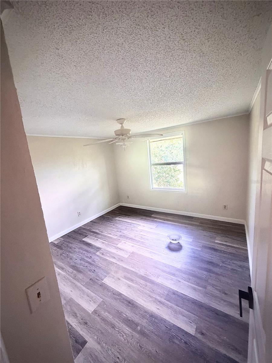 375 PINE WOODS RD — photo 11