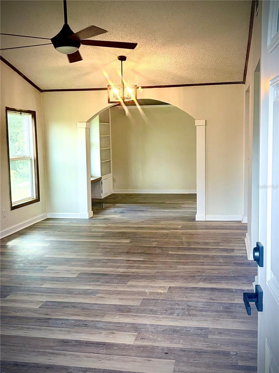 375 PINE WOODS RD — photo 4