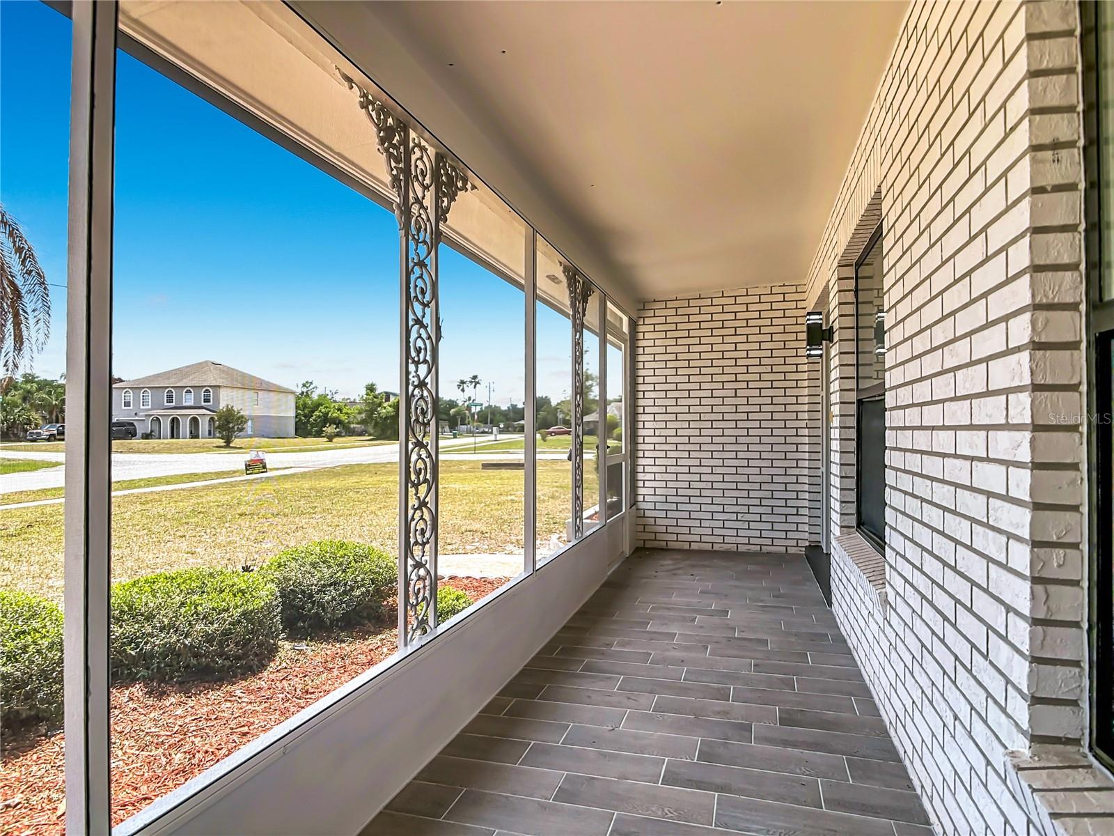930 TROY DR — photo 4