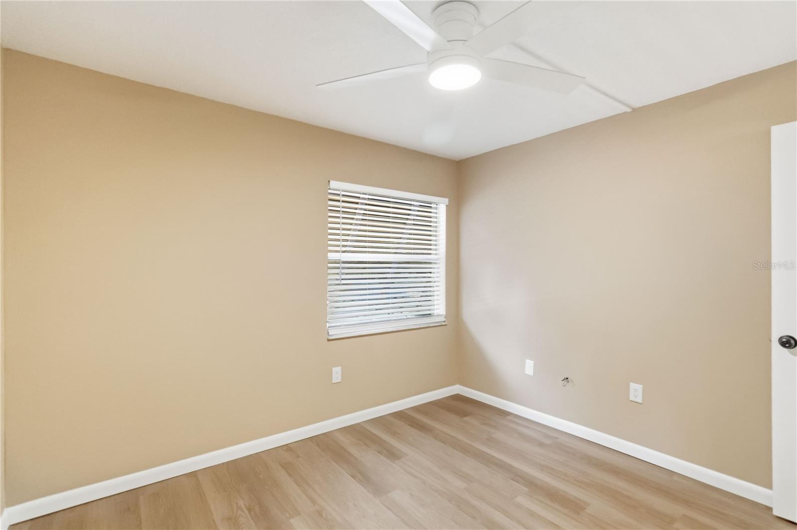 164 PERIMETER DR #4A — photo 12