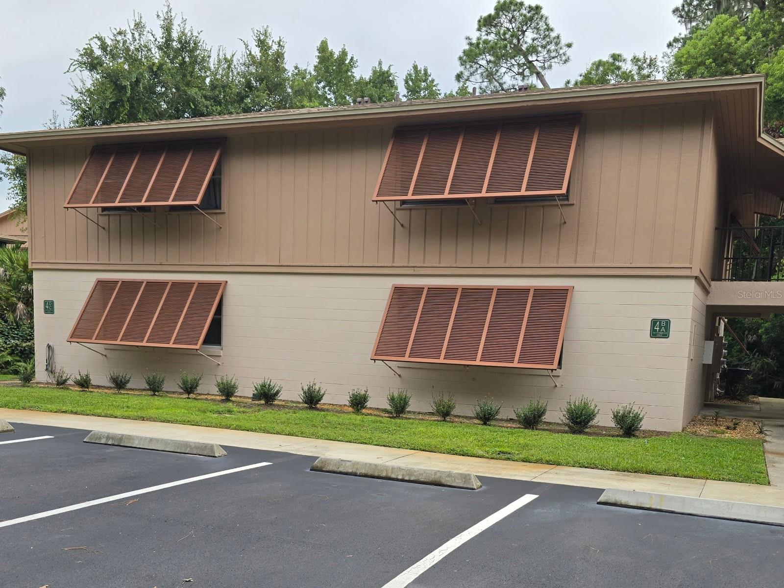 164 PERIMETER DR #4A