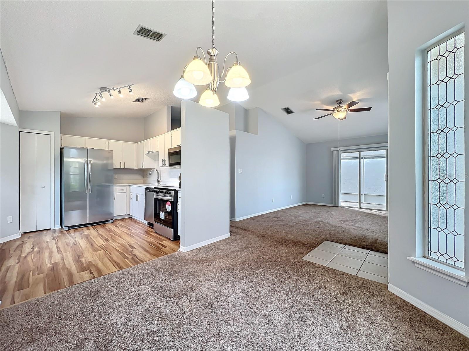 310 SUNVISTA CT — photo 11