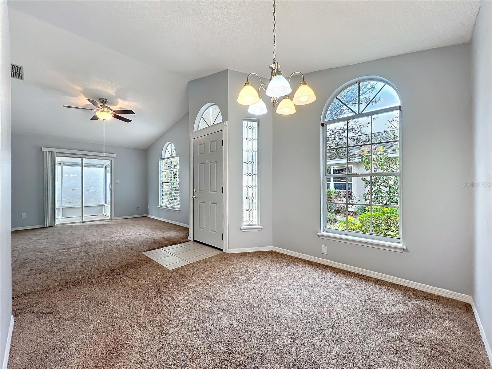 310 SUNVISTA CT — photo 12