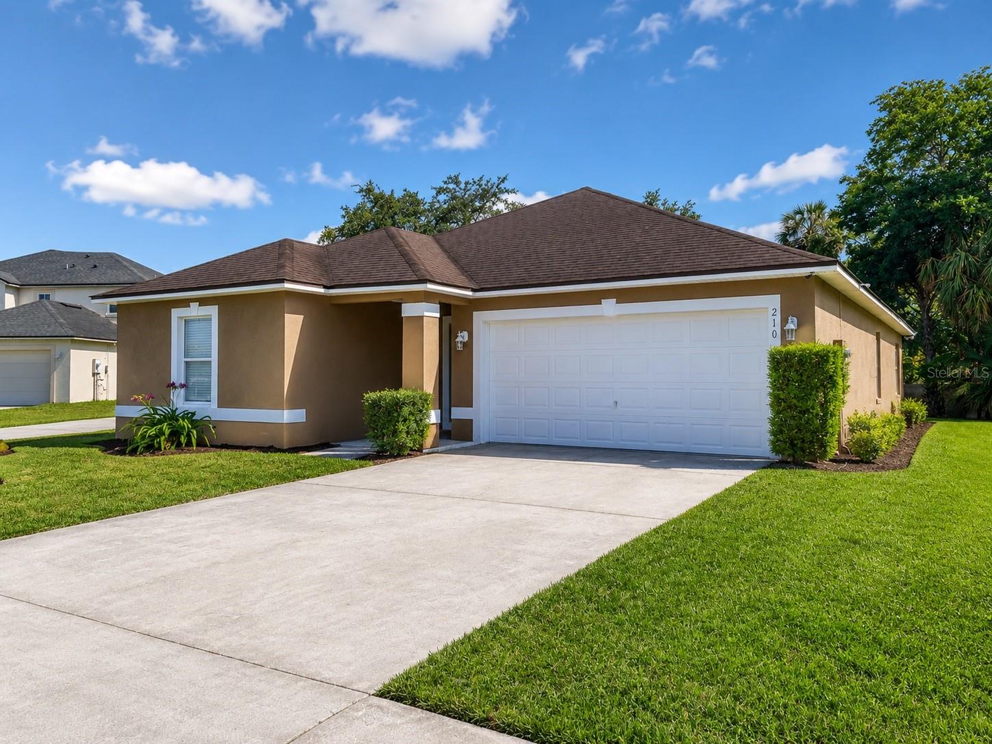 210 FAIRFIELD DR