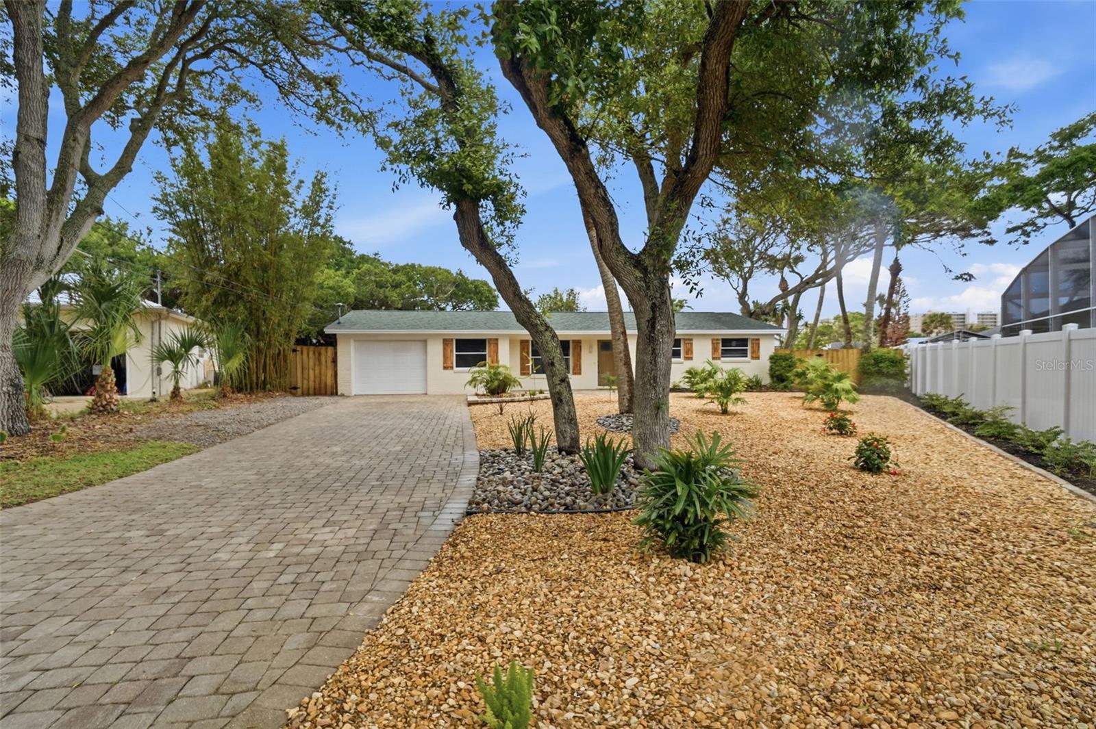 1 CARLEY CIR — photo 2
