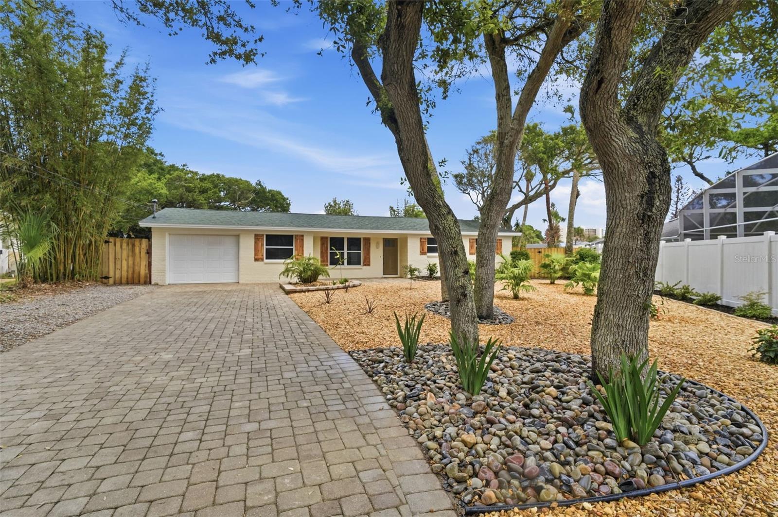 1 CARLEY CIR — photo 3