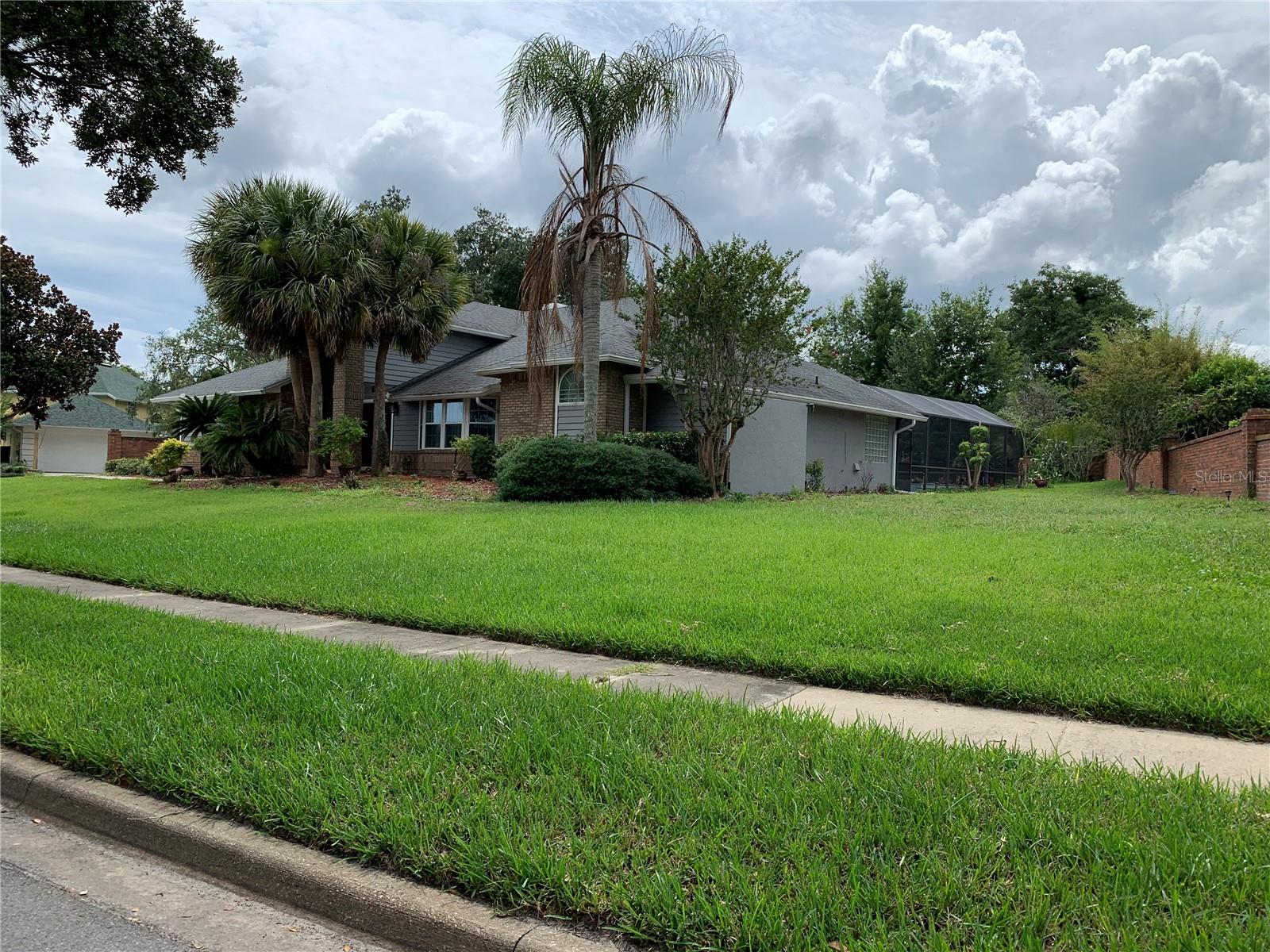 434 SILVER DEW ST — photo 4