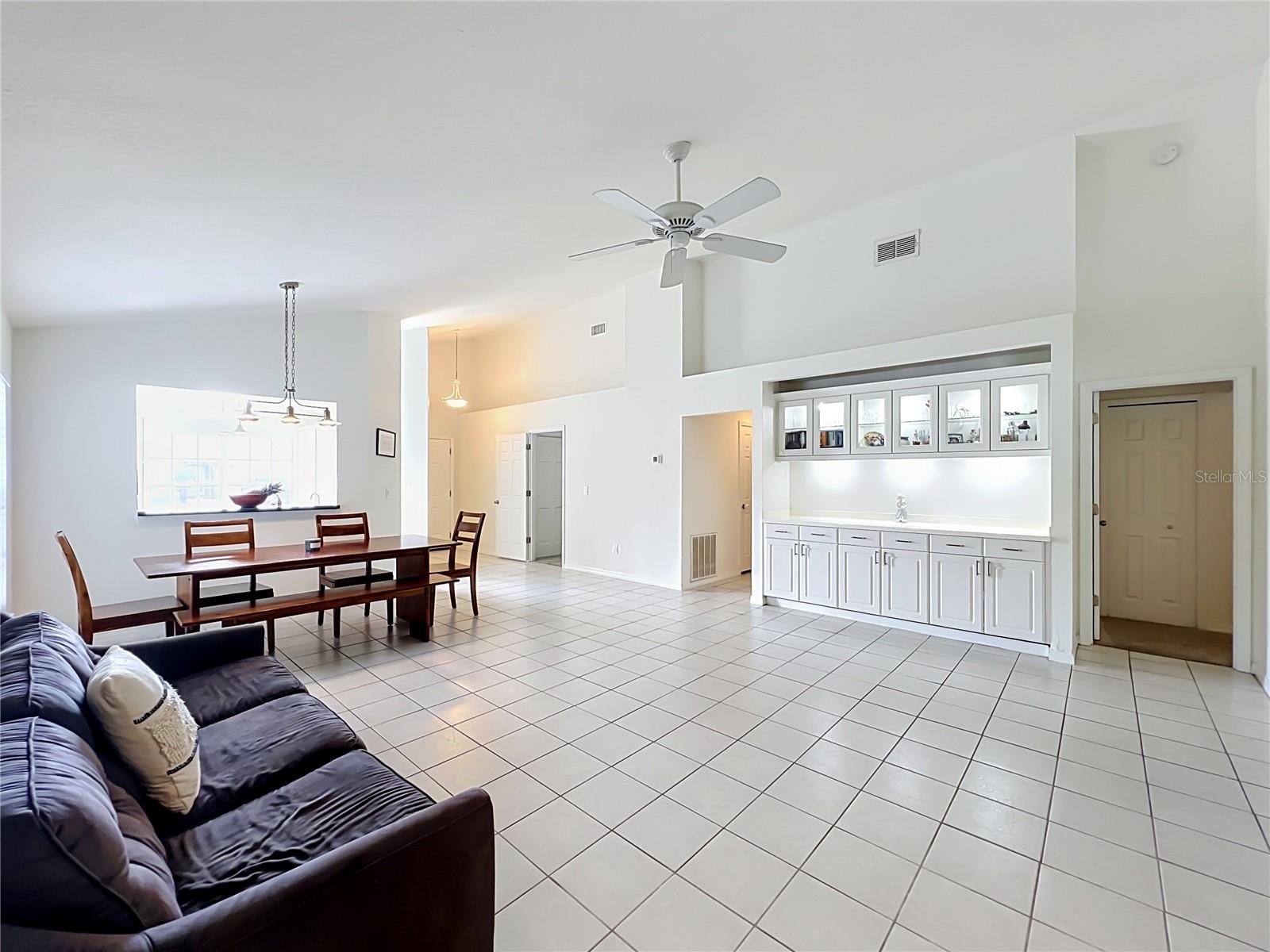 554 WHITTINGHAM PL — photo 12